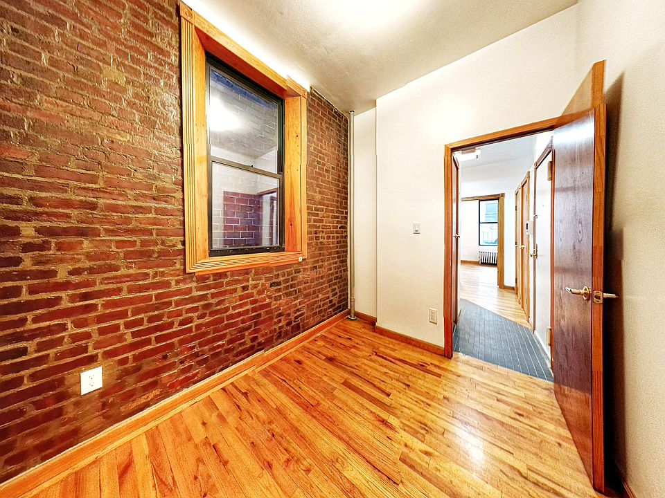 2nd image of 40 Rivington St APT 9