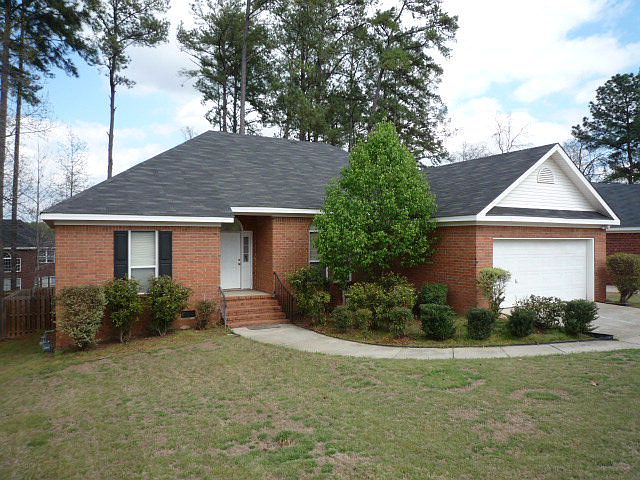 1st image of 4025 Dowling Dr