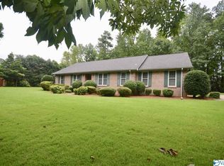 2510 Mockingbird Ln NW, Hartselle, AL 35640