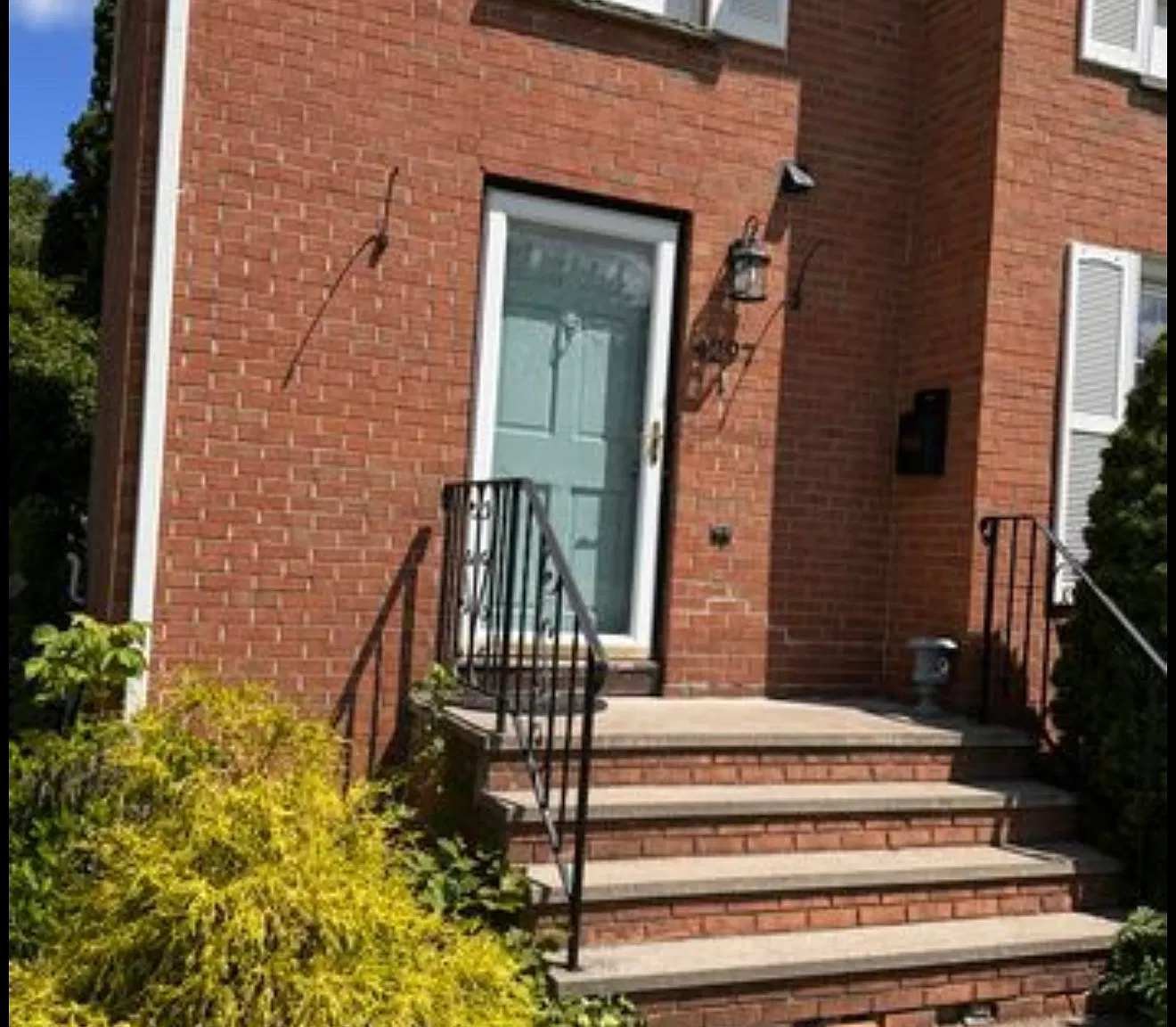 3 bed, 1440 sqft, $2,000 — Photo 1