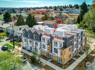 9253 Densmore Ave N, Seattle, WA