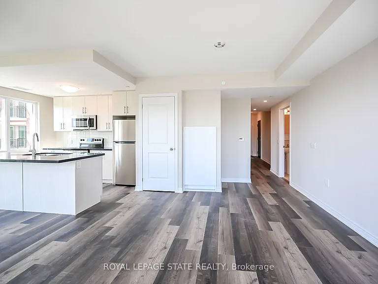 2750 King St E #512 — Photo 20