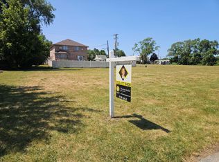 7017 Orchard Ave, Dearborn, MI 48126