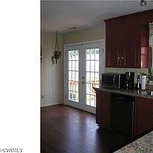 5th image of 709 Cabin Creek Dr