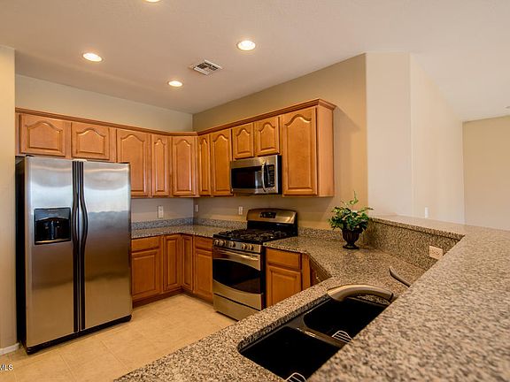 5th image of 17631 W Cavedale Dr