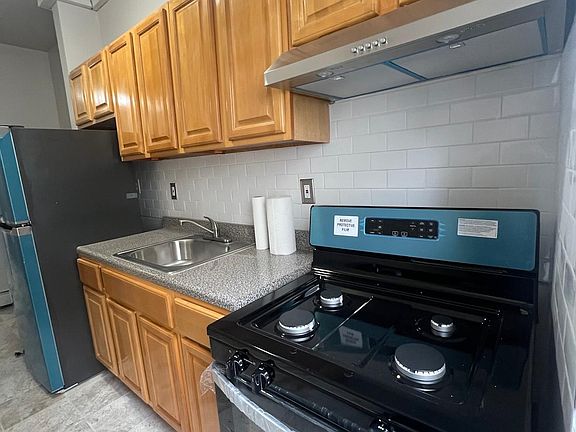 2nd image of 872 Nostrand Ave #2B