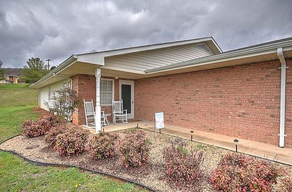 1st image of 816 Cobblestone Pl #0