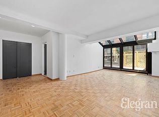 357 W 12th St APT 2R, New York, NY 10014