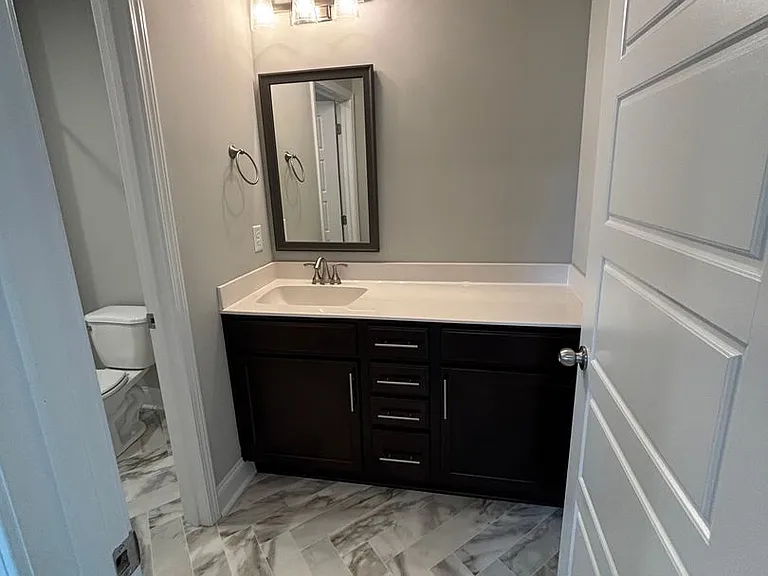 906 Recurve Ct — Photo 24