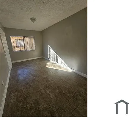 5507 1/2 S Normandie Ave — Photo 9