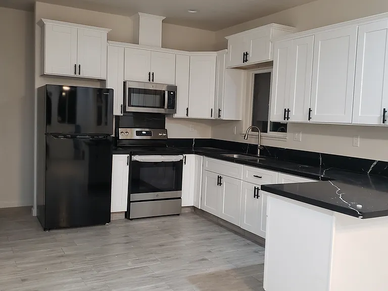 2955 Tenaya Dr — Photo 3