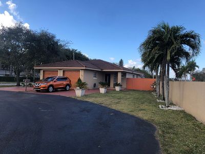 19841 Cypress Ct, Hialeah, FL, 33015