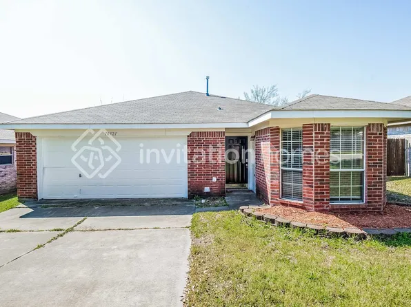 10321 Pleasant Mound Dr, Fort Worth, TX 76108