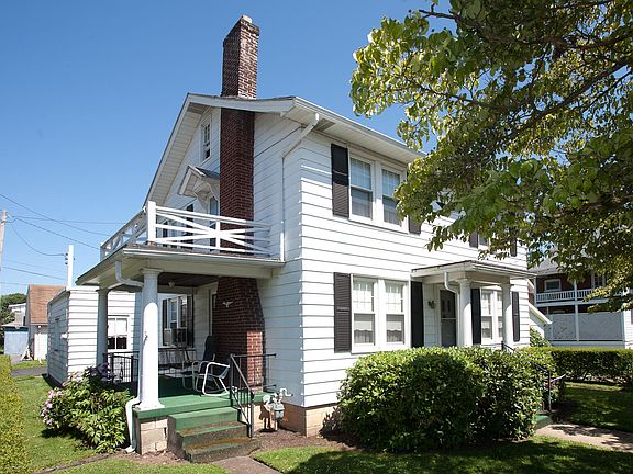 2nd image of 365 Percy St