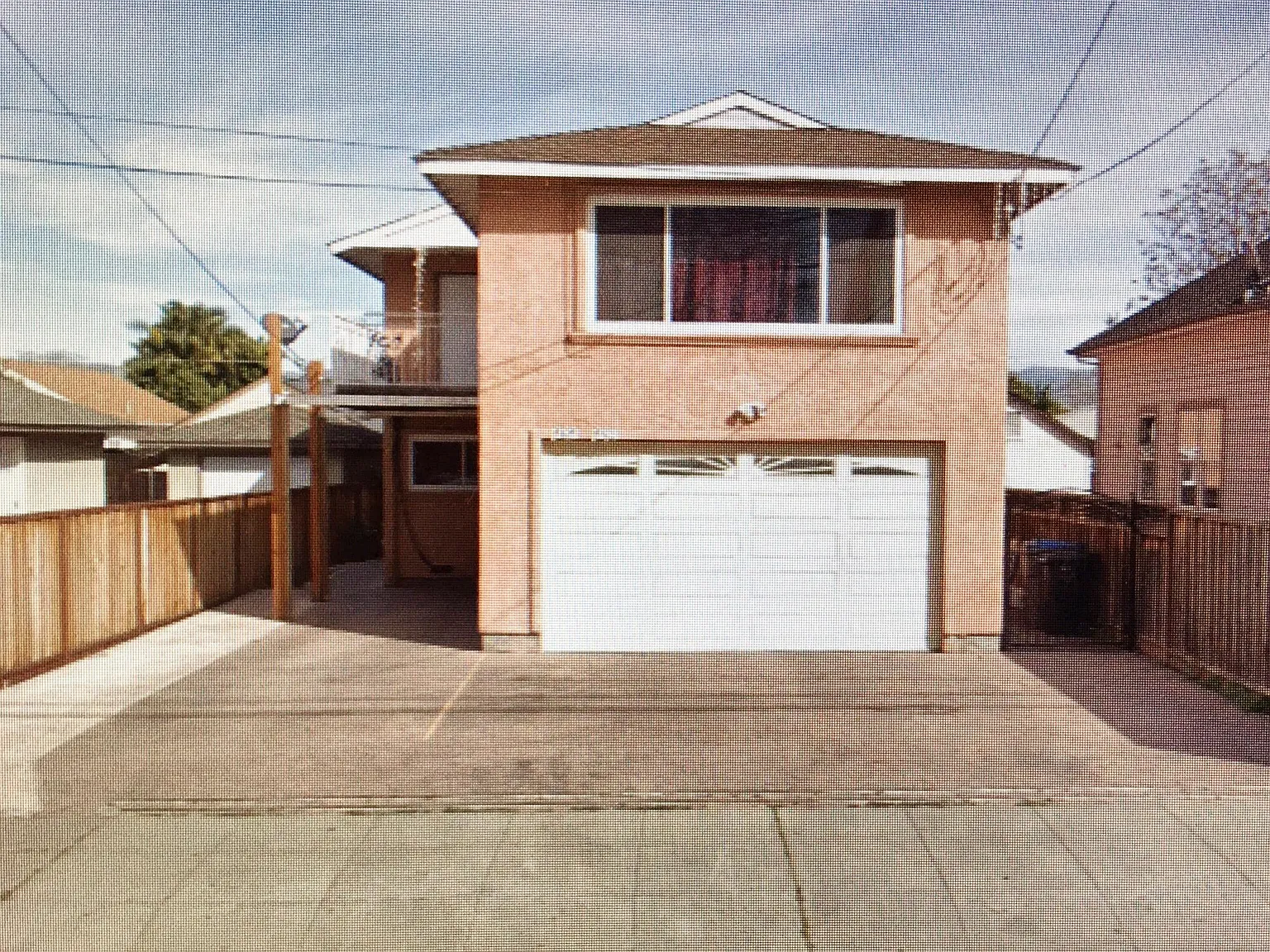 1282 Plum St — Photo 3