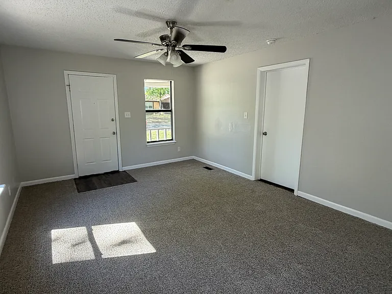 8113 Cinnamon Teal Dr — Photo 13