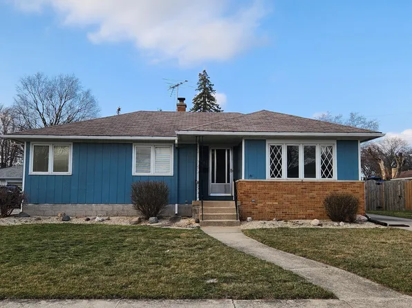 2445 Clough Ave, Highland, IN 46322