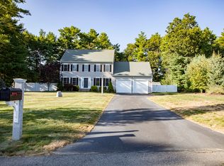 11 Bourne Dr, Halifax, MA 02338