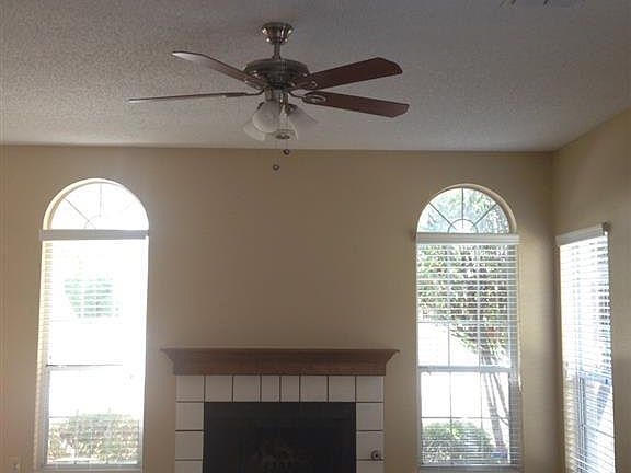 5th image of 633 Sycamore Dr