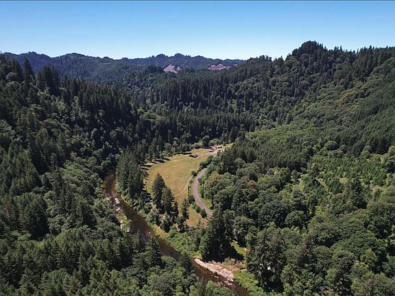 2nd image of 28593 Lower Smith River Rd