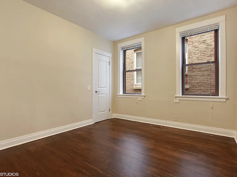 1806 N Sheffield Ave #1 — Photo 5