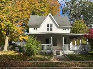 319 S 5th St, Niles, MI 49120