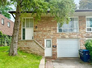 47 Clancy Dr, Toronto, ON M2J 2V7