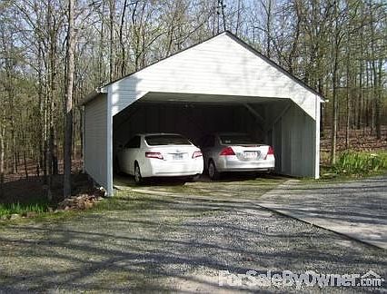 Detached Carport
						:
						Detached Carport