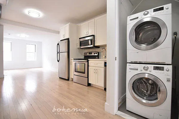 Rented by Bohemia Realty Group | media 2