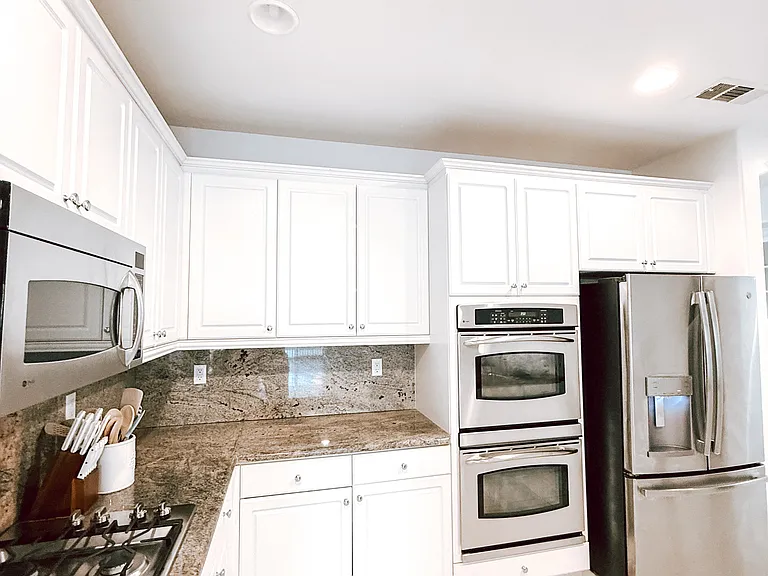 3010 Club Rancho Dr — Photo 2