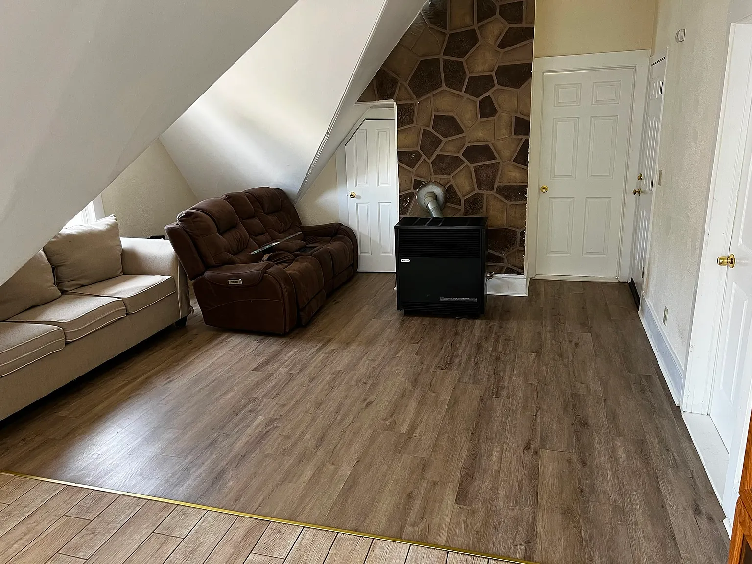 2 bed, 800 sqft, $1,850 — Photo 1