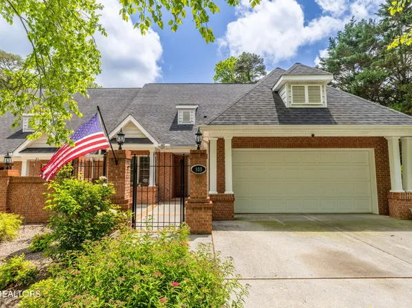 939 Fine Glen Dr, Sevierville, TN 37862
