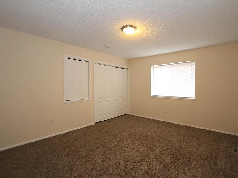 14133 E 22nd Pl — Photo 5