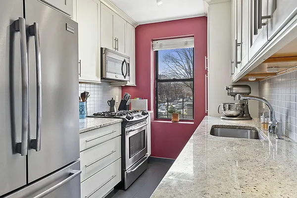 Sold by Compass | media 6
