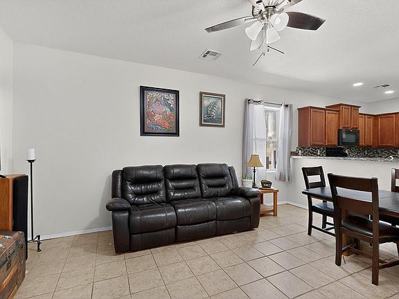 4th image of 6701 Mountain Hawk Loop NE