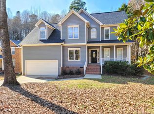 104 Carterwood Ct, Cary, NC 27519