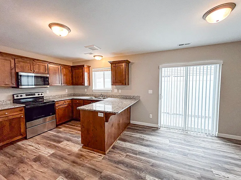 190 Margette Way — Photo 13