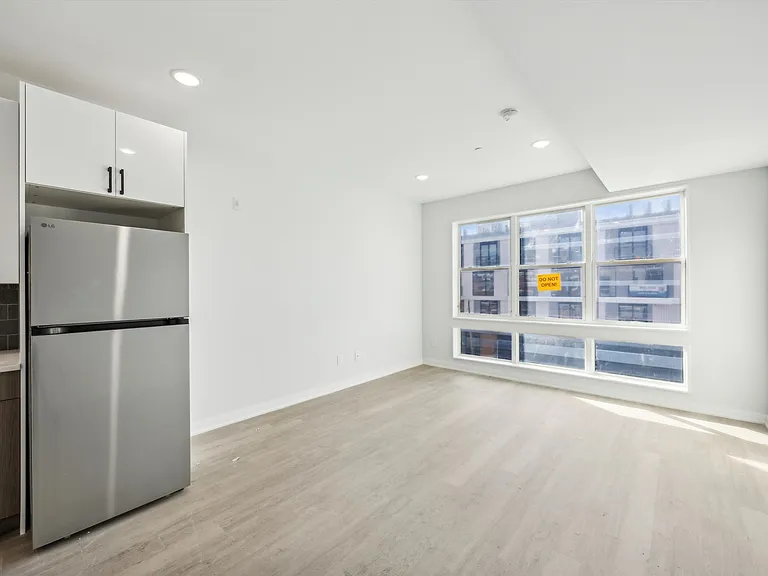 3729 Lancaster Ave #300 — Photo 13