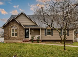 1913 SW Cherokee Strip, Blue Springs, MO 64015