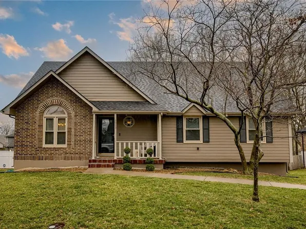 1913 SW Cherokee Strip, Blue Springs, MO 64015