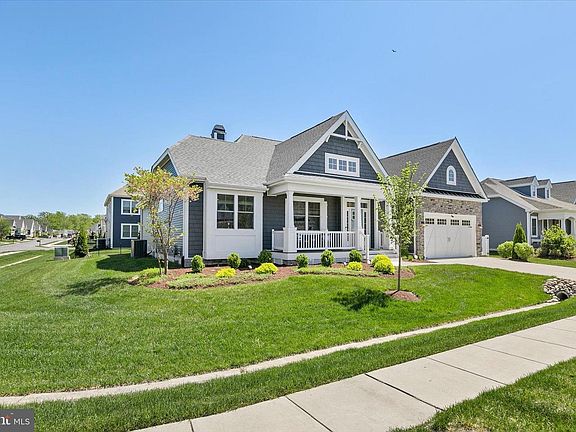 2nd image of 35505 Hedgerow Ln