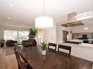 1716 Cascade Ct, North Vancouver, BC