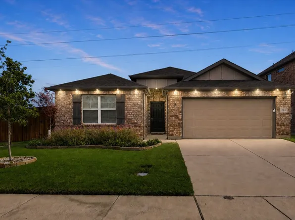 201 Black Alder Dr, Fort Worth, TX 76131