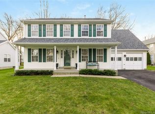 61 Tulip Tree Ct, Milford, CT 06461