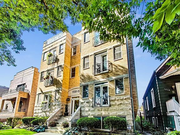 2nd image of 1722 W Berwyn Ave #3W
