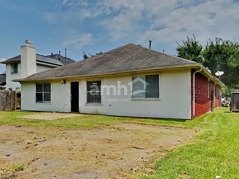 9812 Fair Brook Way — Photo 17