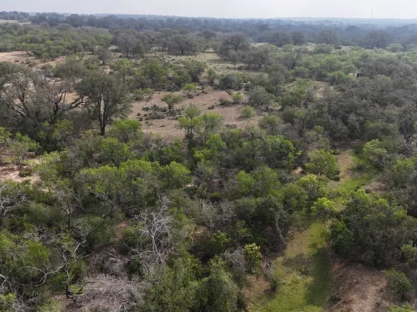 0 Name, Elmendorf, TX 78112