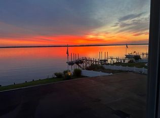 62 Shawomet Ave UNIT A, Warwick, RI 02889