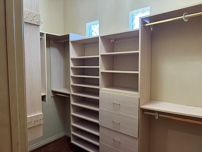 8120 Sapphire Bay Cir — Photo 13