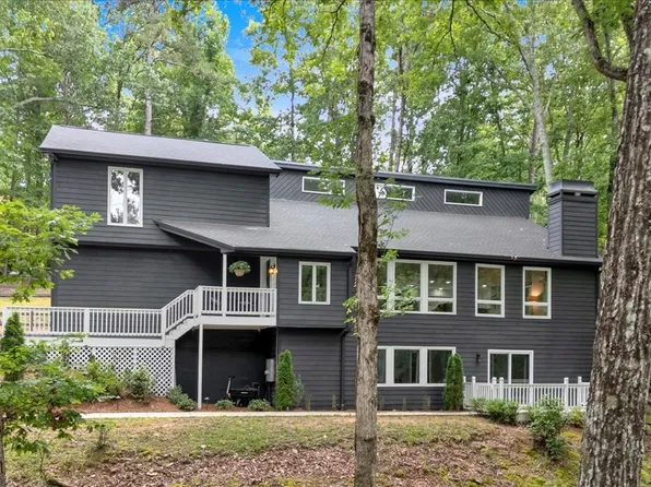 510 Watergate Ct, Roswell, GA 30076